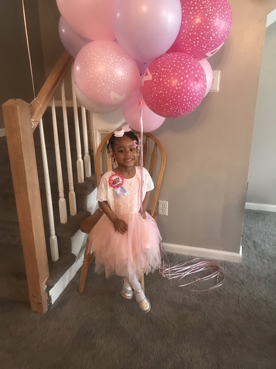 RealMsCherry_'s tweet photo. Happy 4th Birthday to my Princess👸🏽Milan i love you more then you will ever know😘💕#Big4 #BabyGirl #MyBaby #PrincessMilan 👑🎉🎊🎀 https://t.co/poD40K2M5H