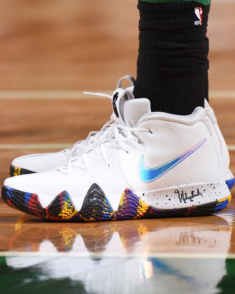 march madness kyrie 4