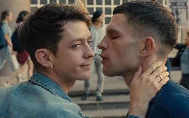 gaytimes's tweet photo. 120 BPM is an exhilarating and moving portrayal of a community galvanising during a crisis – review

https://t.co/ENqS7wJ2MP https://t.co/CzswmyQl3s