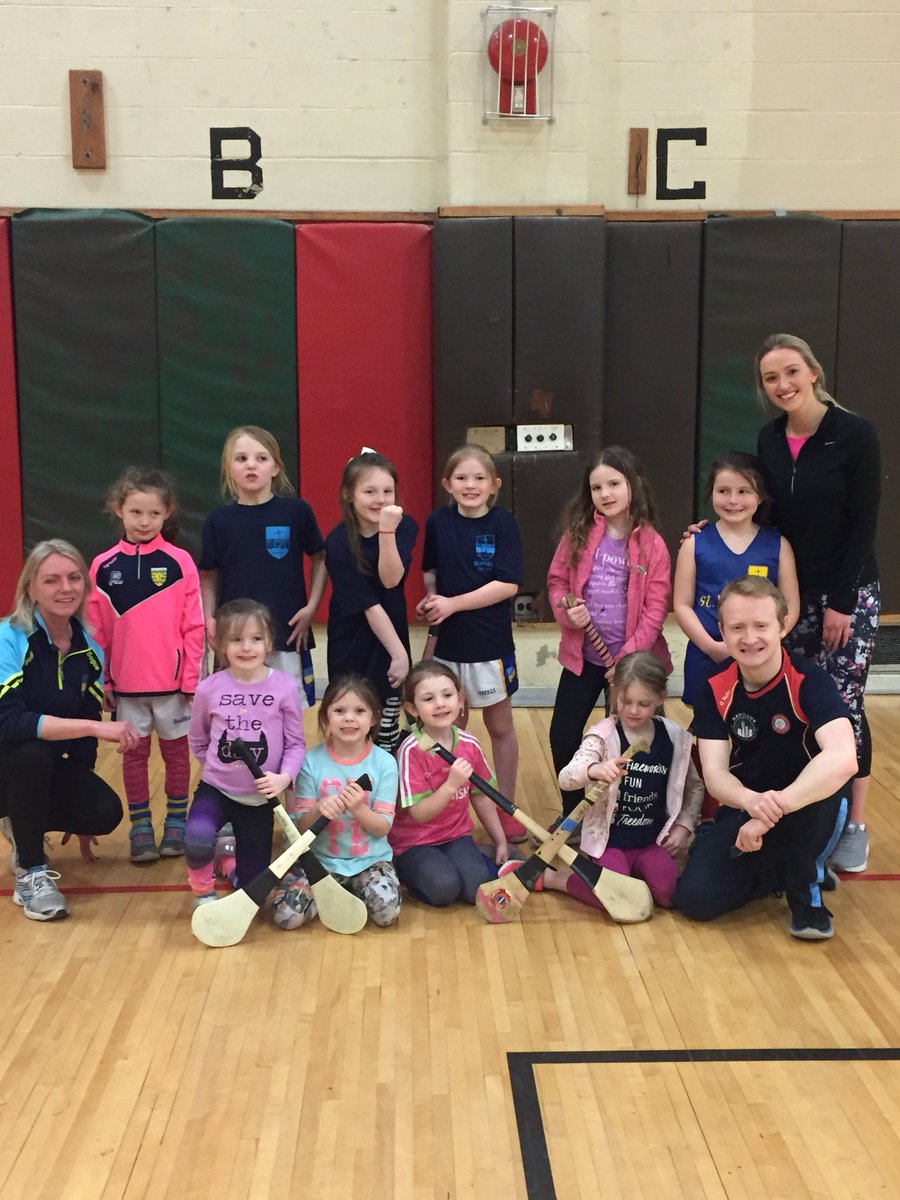 micky_quigg's tweet photo. Great evening with @StBrigidsLGFCC U8 Camogie and ladies football indoor program going through the fundamentals! https://t.co/NGwMFIF0Vu