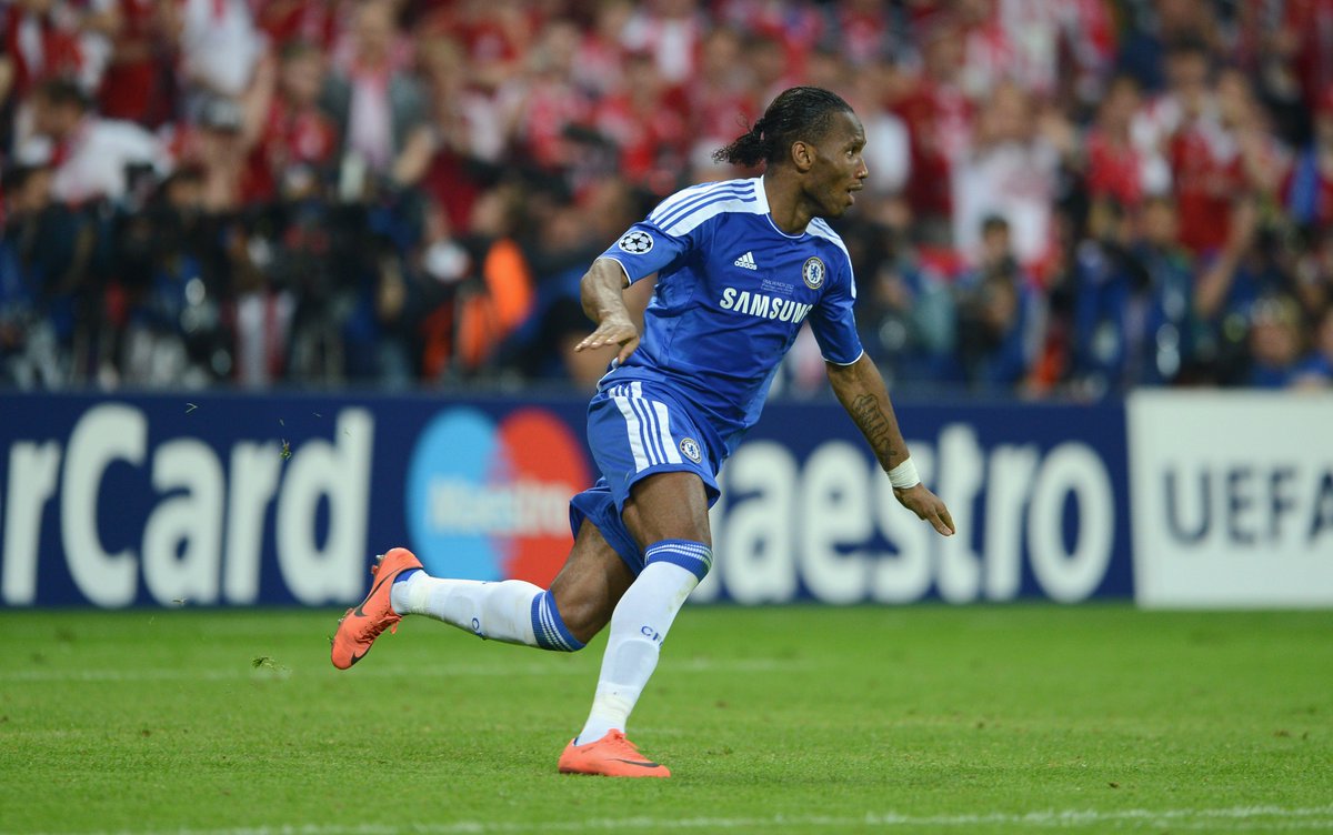 ChelseaFC's tweet photo. We hope you've had a great 40th birthday, @didierdrogba! 👑 https://t.co/WNoRF8eOEG