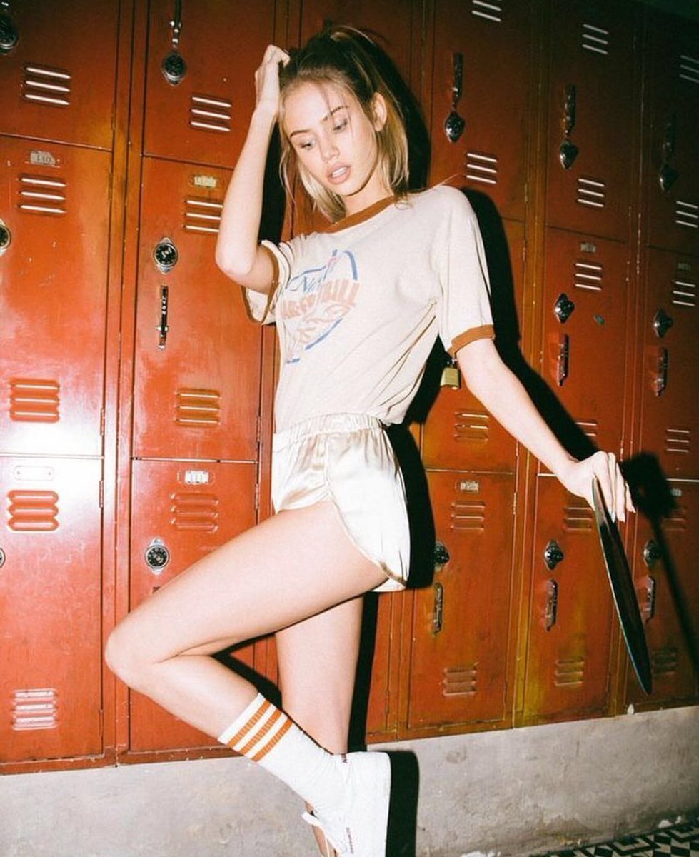 NOTGRAYSANATOMY's tweet photo. @.ERiCNOTTHATCUTE: gray is not only a pretty colour but a pretty fine ass woman too

@.kkinkyle hell yeah https://t.co/6Mll4cWVcE