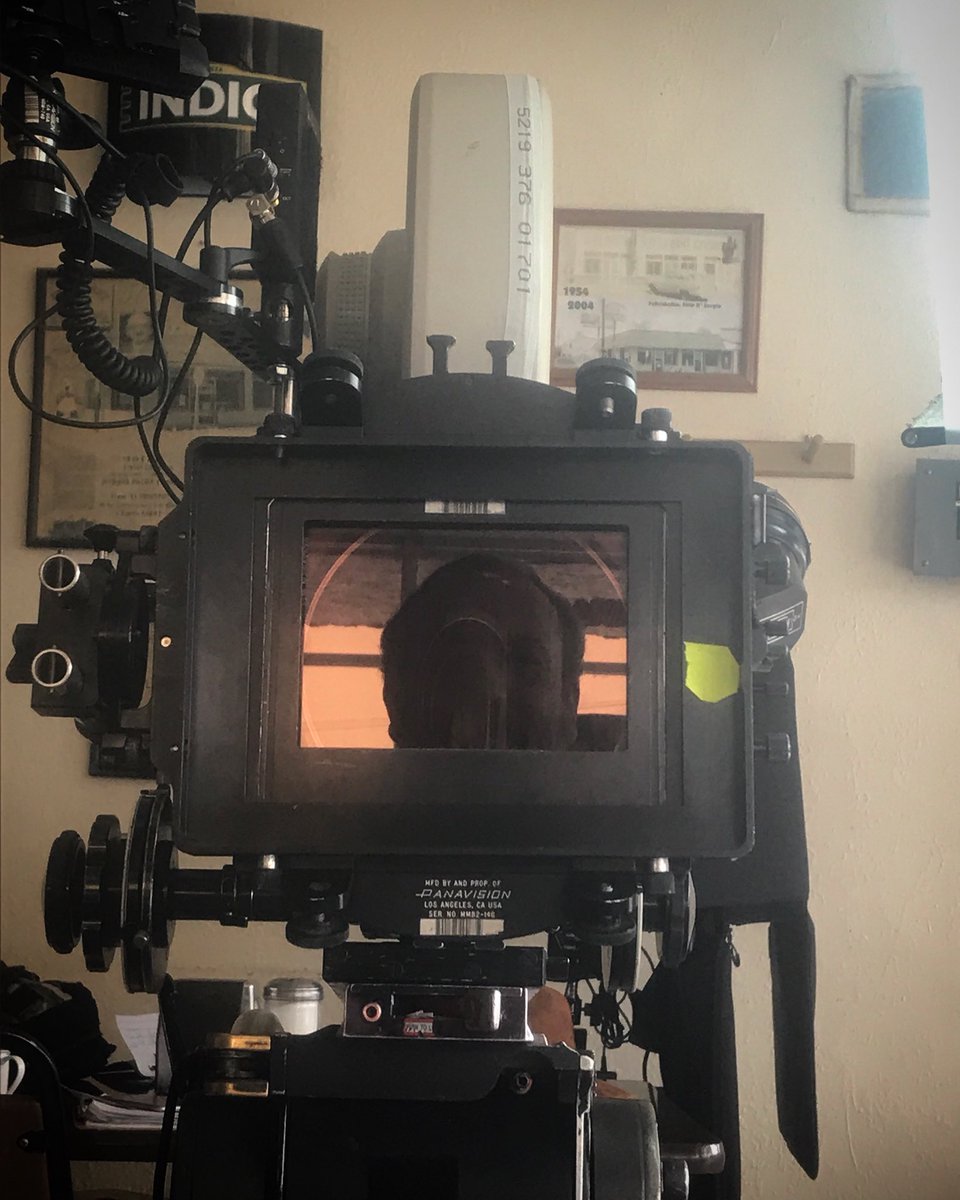 hernanmendoza_'s tweet image. ...De cuando tú interlocutor, es ése pinshi tape fluorescente...
Que opinas???
#celuloide