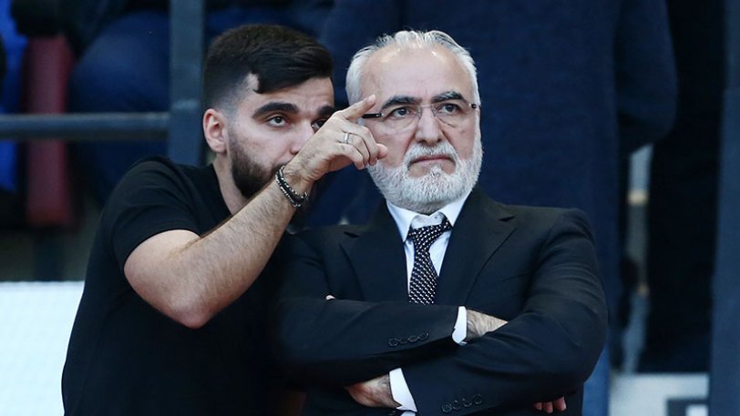 ikouks's tweet photo. Αυτόν εκεί τ��ν πετυχαίνεις; #oplo_savvidi https://t.co/YfQFSGJOZ2