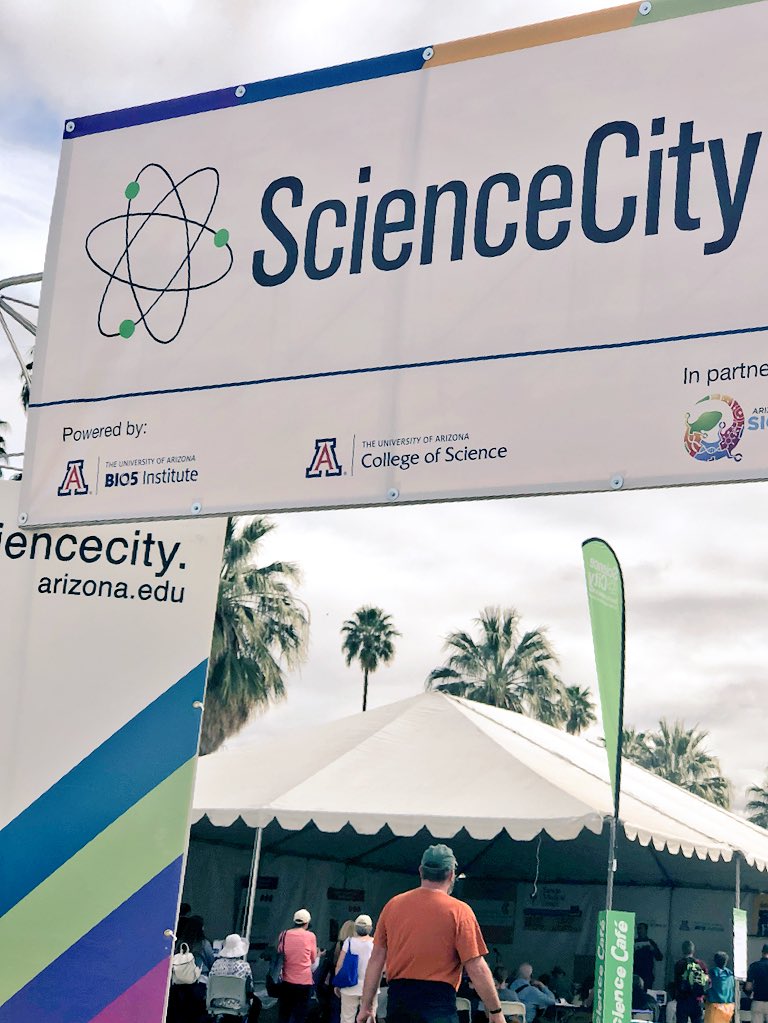 UAZBIO5's tweet photo. Only 40 more minutes to enjoy @TFOBScienceCity @TFOB until NEXT YEAR. So come now and witness this perfect #spring #Tucson #SpringBreak2k18 afternoon with us @BIO5 ๐โค๏ธ๐ต
#BearDown #bettertomorrows #ScienceCity18 https://t.co/0veuX2CsZ9