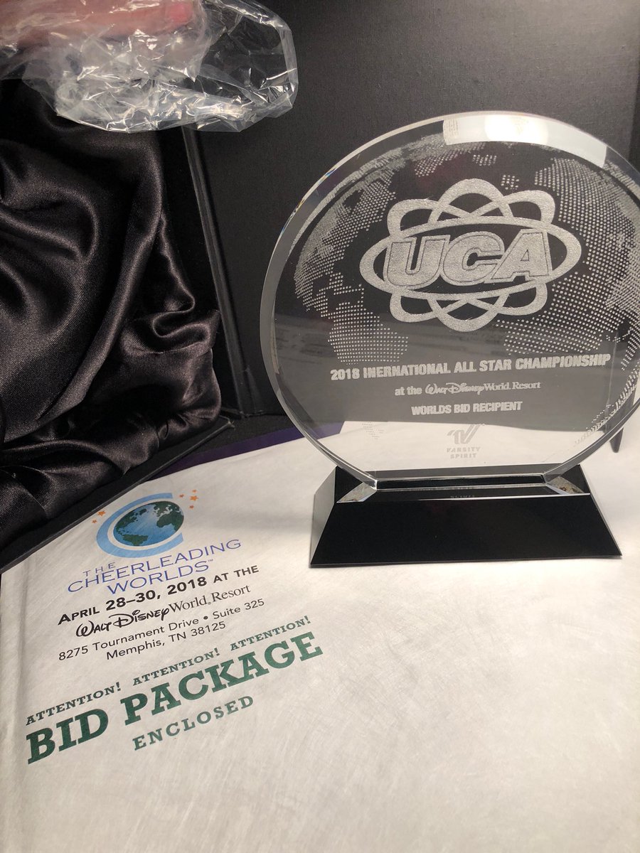 BrowardEliteAST's tweet photo. Classy Worlds Bid gift from @UCAupdates 🌎💙#TeamVarsity #TeamPaidBid #Kat5 #ExtraSmallButExtraStrong https://t.co/LFmTL7EVNK