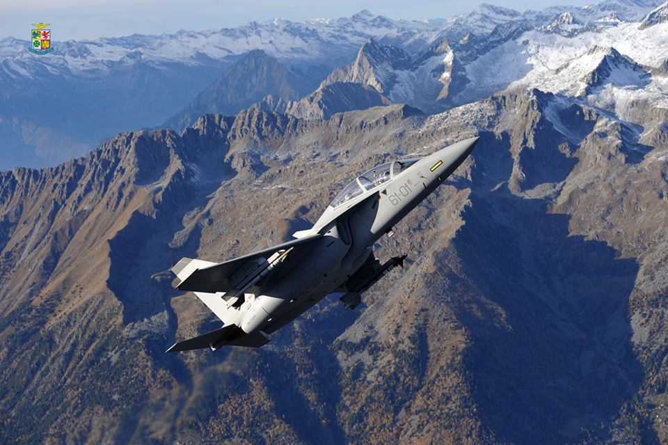 DYCC1WgVQAAFVRQ.jpg:large