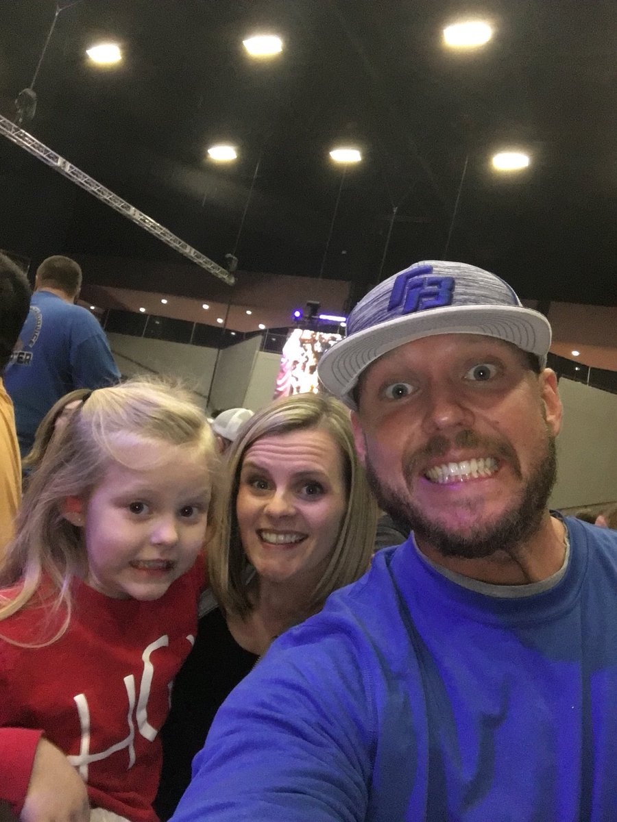 Jgarmon10's tweet photo. Hadley got a high five from @WWEUsos @MsCharlotteWWE made her night with a wave and a h❤️. Then to top it she was given a @CarmellaWWE shirt https://t.co/haWpaUGH43