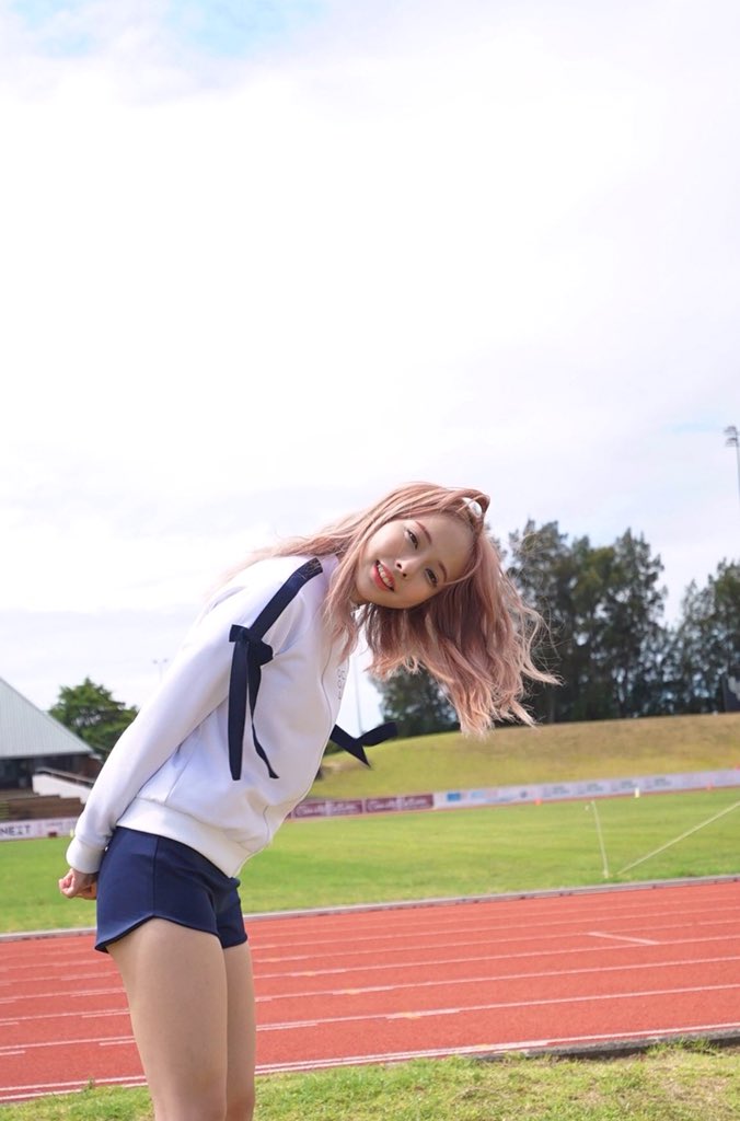 loonarandom's tweet photo. ㅡ aaand happy one year anniversary to Vivi and 1/3! our professional vocal coach and modelling queen has debuted along with the 1/3 unit today! we love and support these 4 legends 💘 #1YearWithLOONA1Δ3 #1YearWithViVi #vivi #loona1Δ3 #loona #이달의소녀 🦌🐇🐈🕊 https://t.co/aHA9DY8CC0
