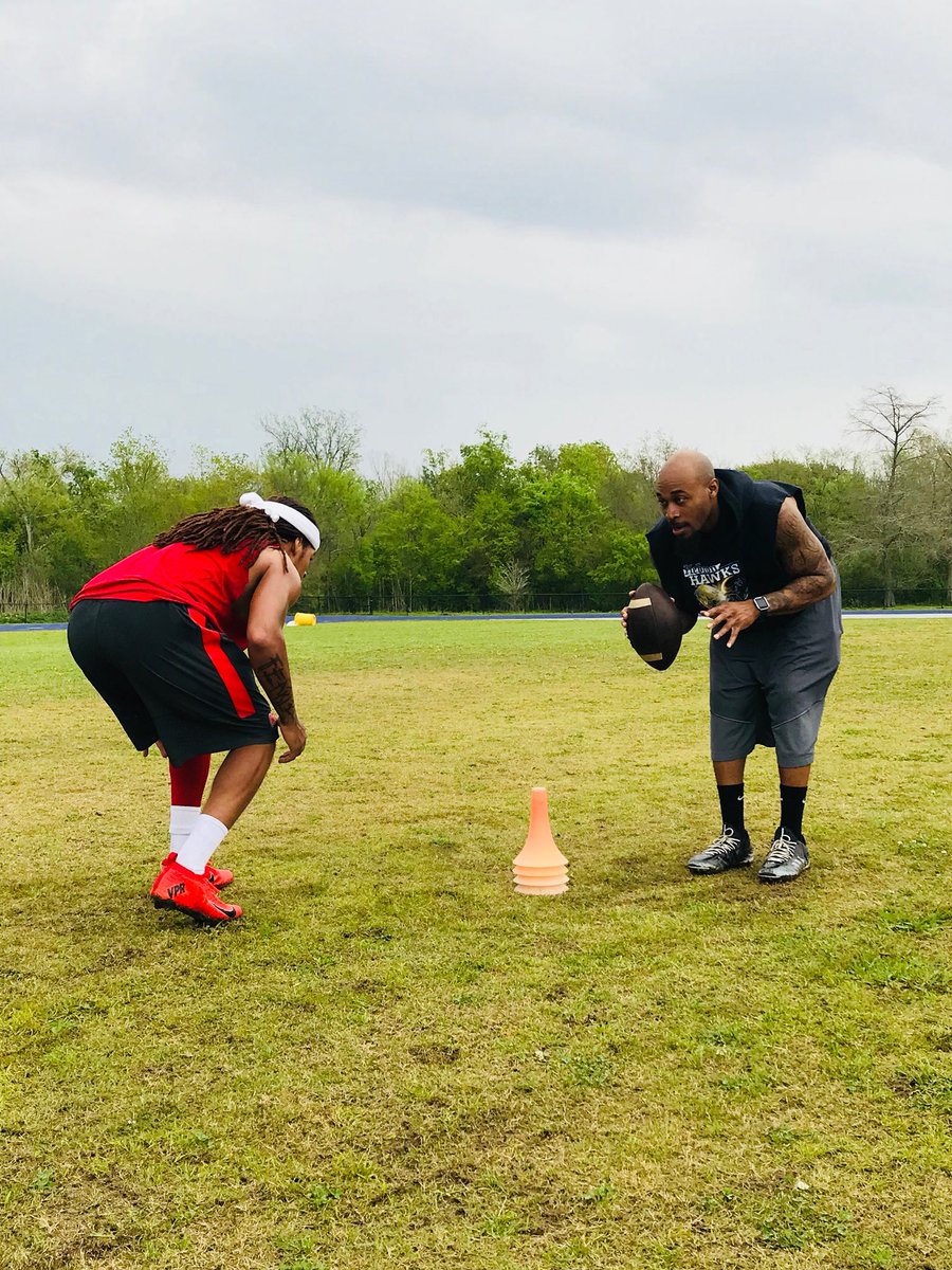 Made_Man_5's tweet image. Good session training @kxng__josh be looking for my youngin at Ole Miss #TheLab #LabBoys #iGrind