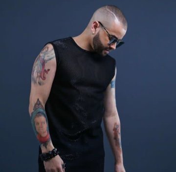 ¡"Con los pies en la tierra y la mente en las nubes"! #España ¿estas listas para vivir este 05 y 06 de abril toda la explosión latina que lleva @nacholacriatura en su gira con el "Báilame World Tour"? #Madrid #Barcelona #Nacho https://t.co/1wteCFA3Pt
