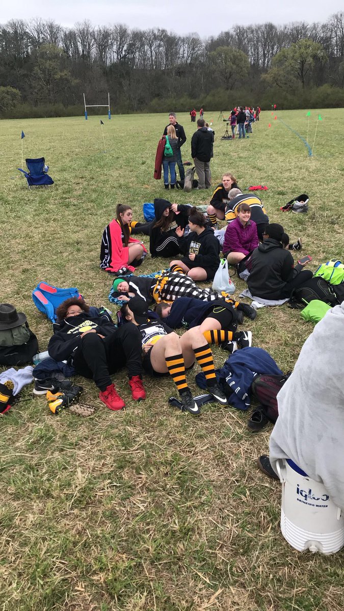 JacketsRugby's tweet photo. before: morning of the last day of NashBash
after: finishing up the last game and taking pictures in a middle of the chant #NashBash2018 https://t.co/g8j1ppWTq9