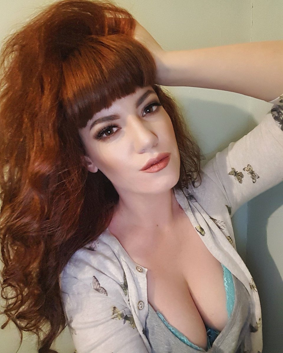 Confess2MissZoe's tweet photo. I've had such a lovely afternoon with #leon_williamson_photography and the fabulous #wowpowmakeupartistry love a good team of creative bees 😙 #modelsbelike #selfievibes #modelling #redheadsrock https://t.co/Gap4l7dtFs