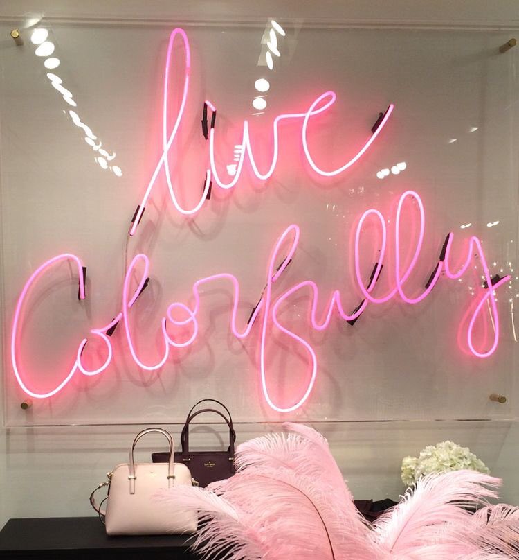 HilsConnelly's tweet photo. #Love #colourfully #moto https://t.co/1vYErmVWc8