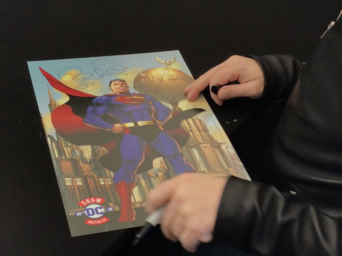 DCOfficial's tweet photo. .@BRIANMBENDIS is back at the DC pop-up! Get your stuff signed, and follow his day at #SXSW on DC’s Instagram @DCComics! #DCSXSW18 #TheTrunksAreBack #ACTION1000 https://t.co/eKEO0xBvaL