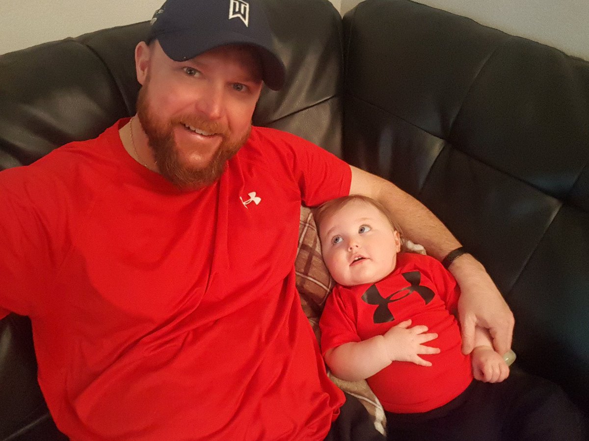 swingpro4golf's tweet photo. Back 9 with Tiger, Adelyn and our Sunday Red and Black #PefectSunday https://t.co/289U3aUccb