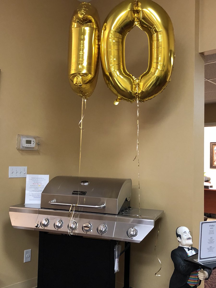 AutumnWoodsHC's tweet photo. We give our Residents and their families a 10🥇for all the love and support they give us 😊! #YourA10 #BestFamilySupport #CSS #WinAGrill https://t.co/hEfdrm1FWr