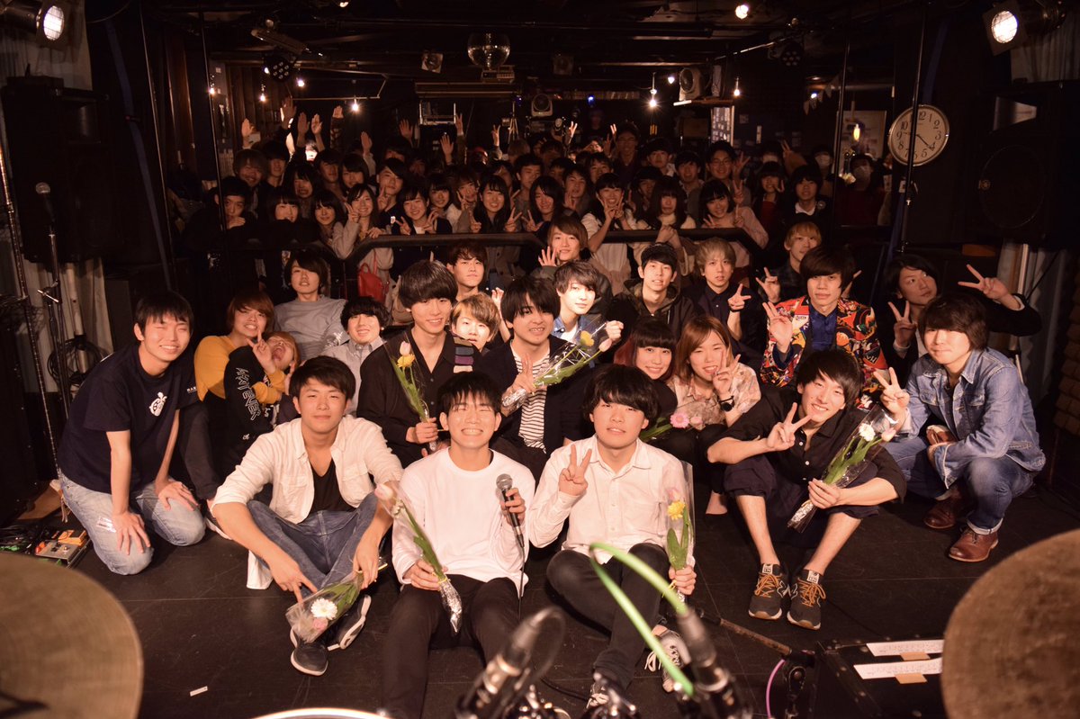 noah_nkk's tweet photo. 3/11
PENDULUM SIREN×Noah
共同企画「シギノワタリ」

ご来場,誠にありがとうございます‼️

皆様がいなければ成立しなかった本日,本当に良い日でした

あの光景を,僕達は忘れません

⚫︎本日のセットリスト⚫︎
1.The sea fog
2.Break it
3.新曲
4.Seize the day
https://t.co/gcixRuFUVn Your Eyes https://t.co/AIBVv0XVjF