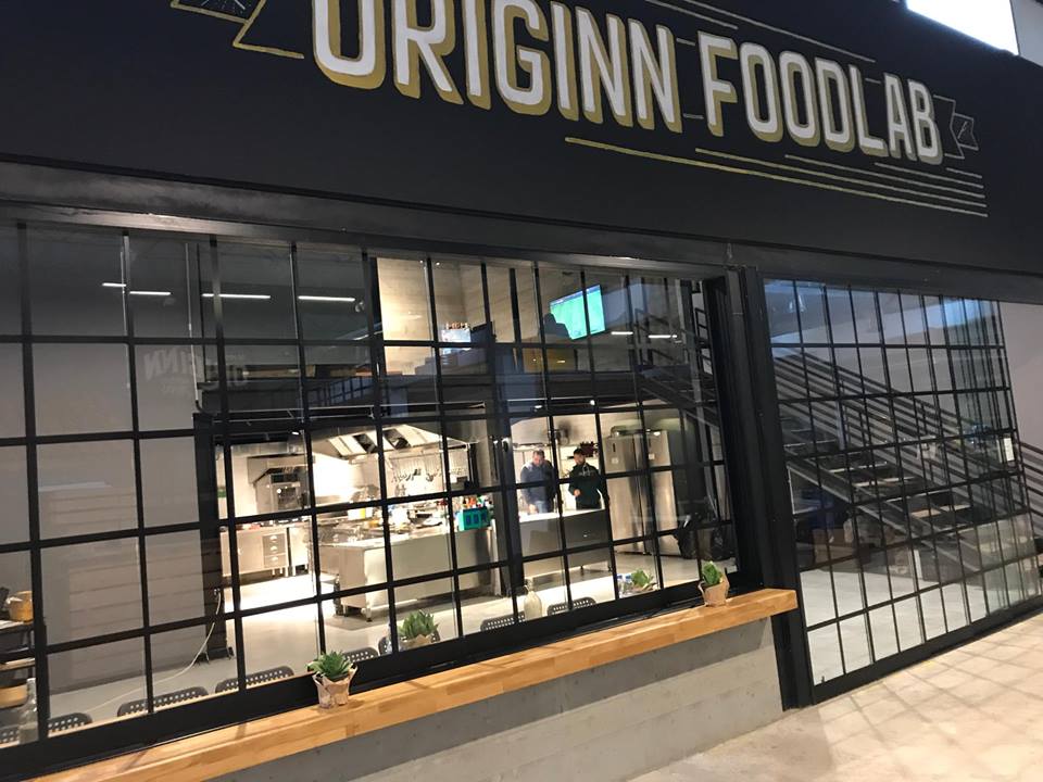 Vasili16's tweet photo. Real pleasure meeting the fabulous team @OriginnCowork-thank u 4 ur incredible hospitality & energy!
#EULesvos #ConectingCities #ECHNCampus https://t.co/rTgCoXEULj
