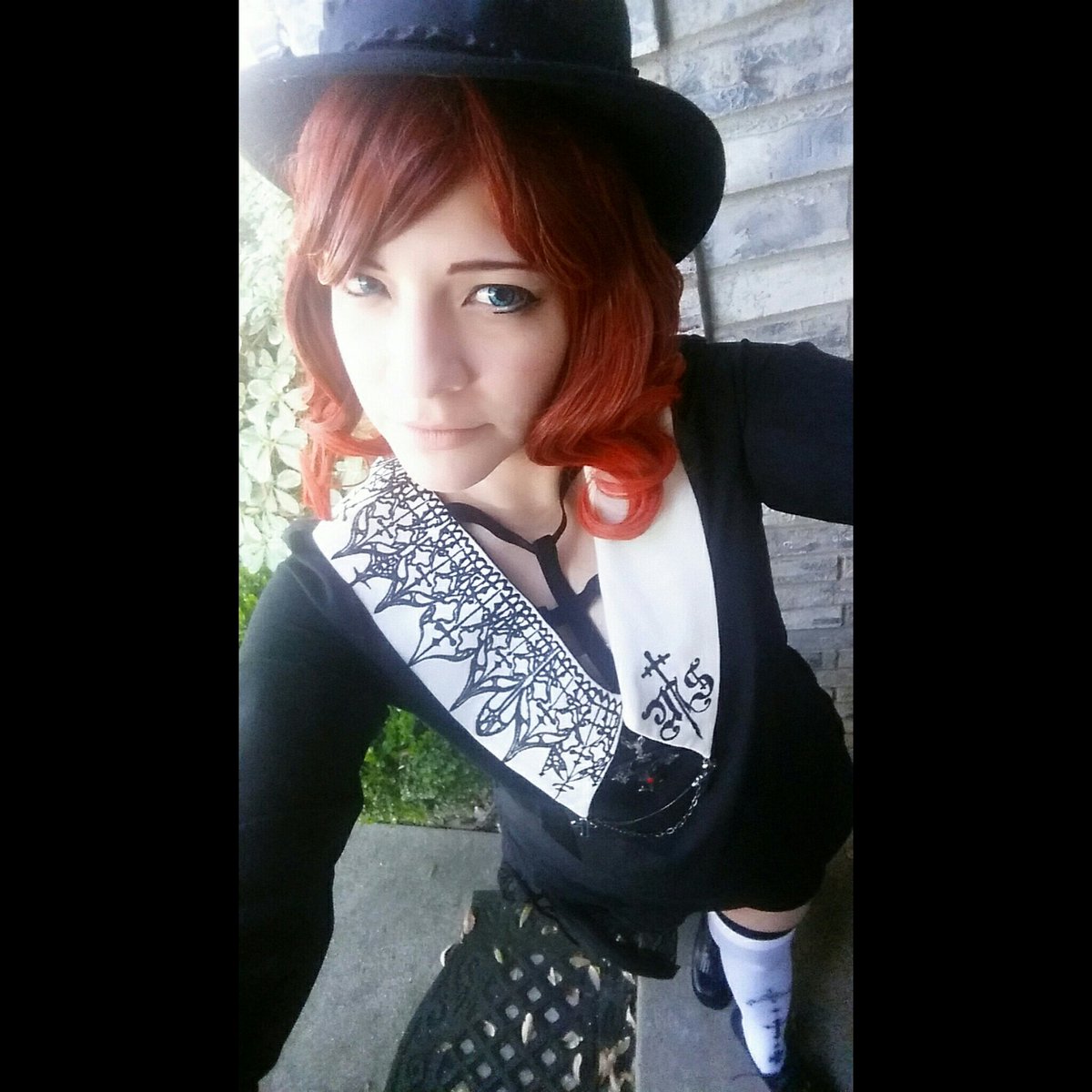 VeloursRequiem's tweet photo. Went to Mini A-kon yesterday~
Wore a J-fashion outfit I put together!
It was good see some familiar faces. ๐
#Coord #LolitaCoord #LolitaFashion #Lolita #Ouji #OujiFashion #OujiModel #OujiAccessory #Eglfashion #Kodona #Jfashion #JapaneseFashion #VeloursRequiem https://t.co/13KOBZ99qX