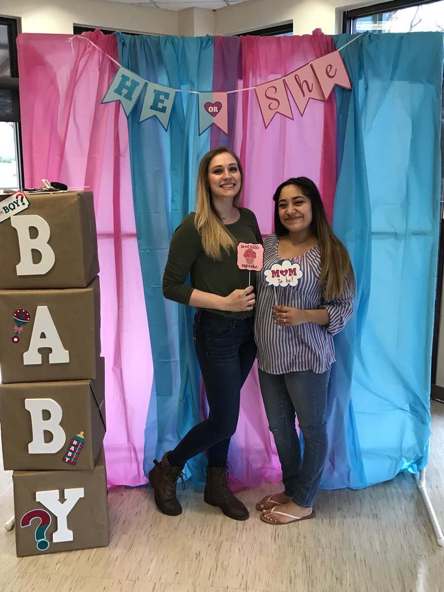 batman_obsessed's tweet photo. Yay we’re having a girl 💕 https://t.co/SkzeMhmAHx