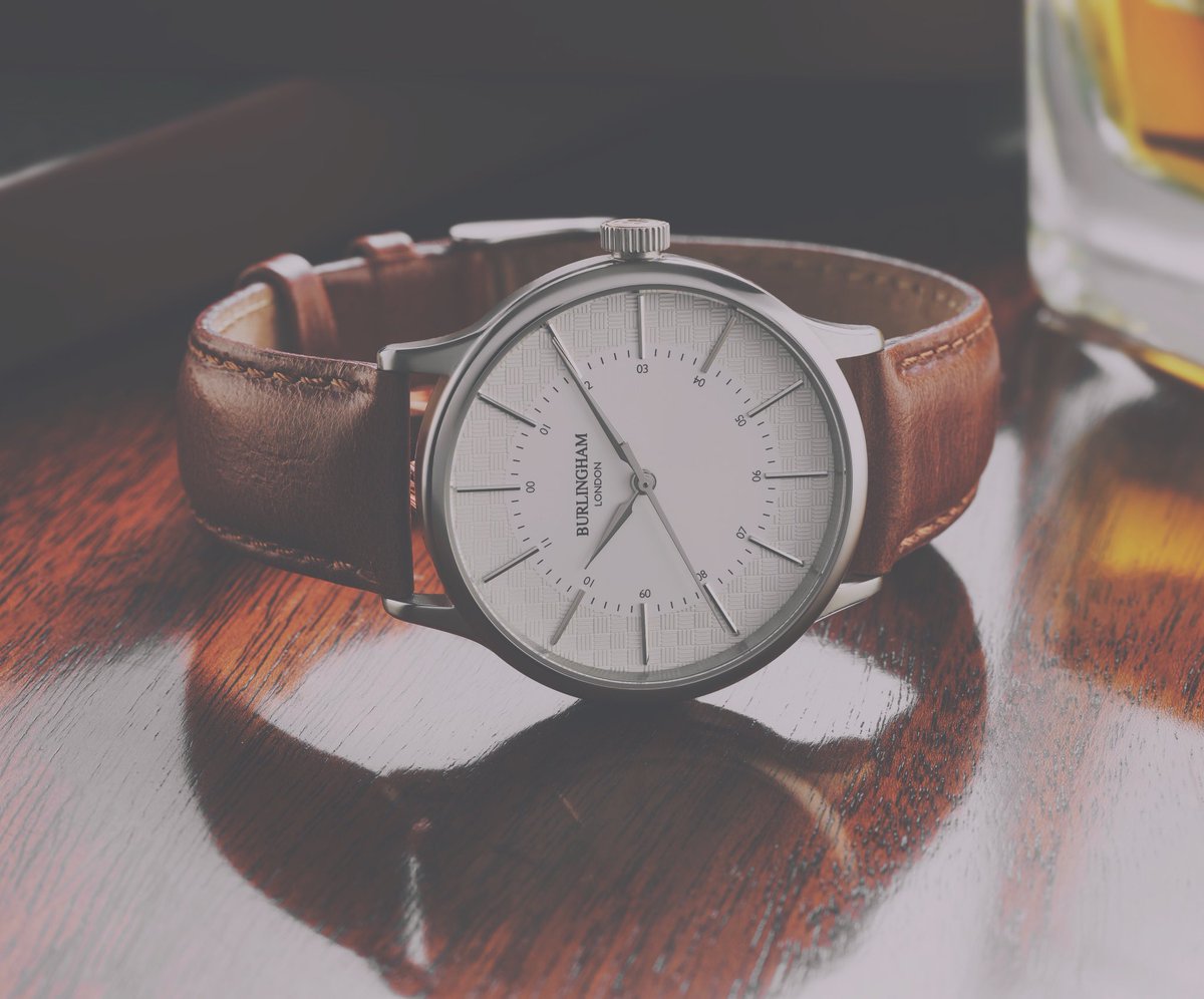 Sunday vibes with our 05 timepiece. Formal or casual it just works. Another fantastic photo from @sikorski_photography (watch available on our website now)