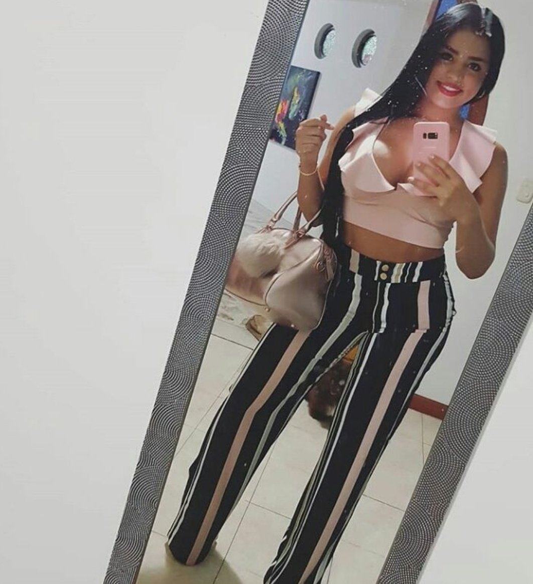 Amandinhaofcl's tweet photo. Então vamos né hoje e até amanhece. https://t.co/SpjzsSxr56