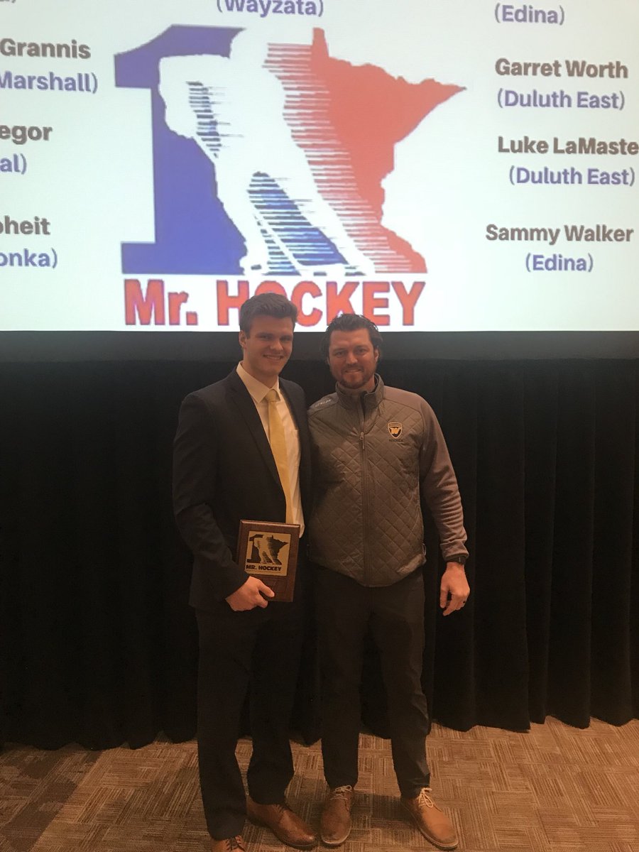 Congrats to our Senior Captain @colinschmidt03 on his amazing career capped off today at the Mr. Hockey banquet!  Great job speaking and representing our great community and program