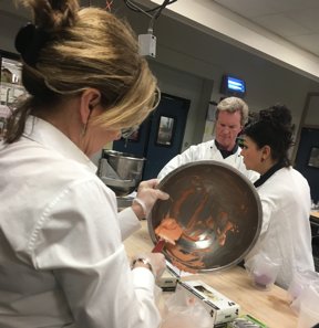 BostonDames's tweet photo. #BostonDames learned how to make macaron at @verrillfarm with Dame Miriam Lobenstine. The results were delicious! https://t.co/5NuztCnzXS