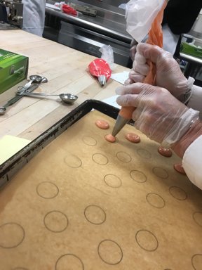 BostonDames's tweet photo. #BostonDames learned how to make macaron at @verrillfarm with Dame Miriam Lobenstine. The results were delicious! https://t.co/5NuztCnzXS