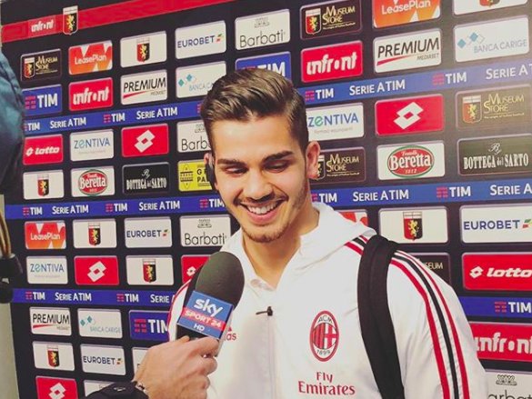MilanPosts's tweet photo. 😁😁 https://t.co/XqUSK2lhvg