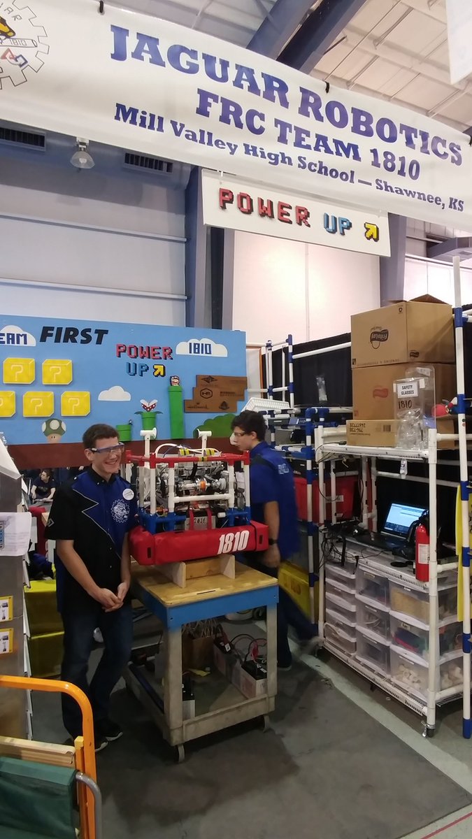 Eric_SorianoKC's tweet photo. #leadership Co-Captain in pit  @1810jagrobotics #mechanical #team making sure #Robot is ready for competition https://t.co/qs6mAo9PSK