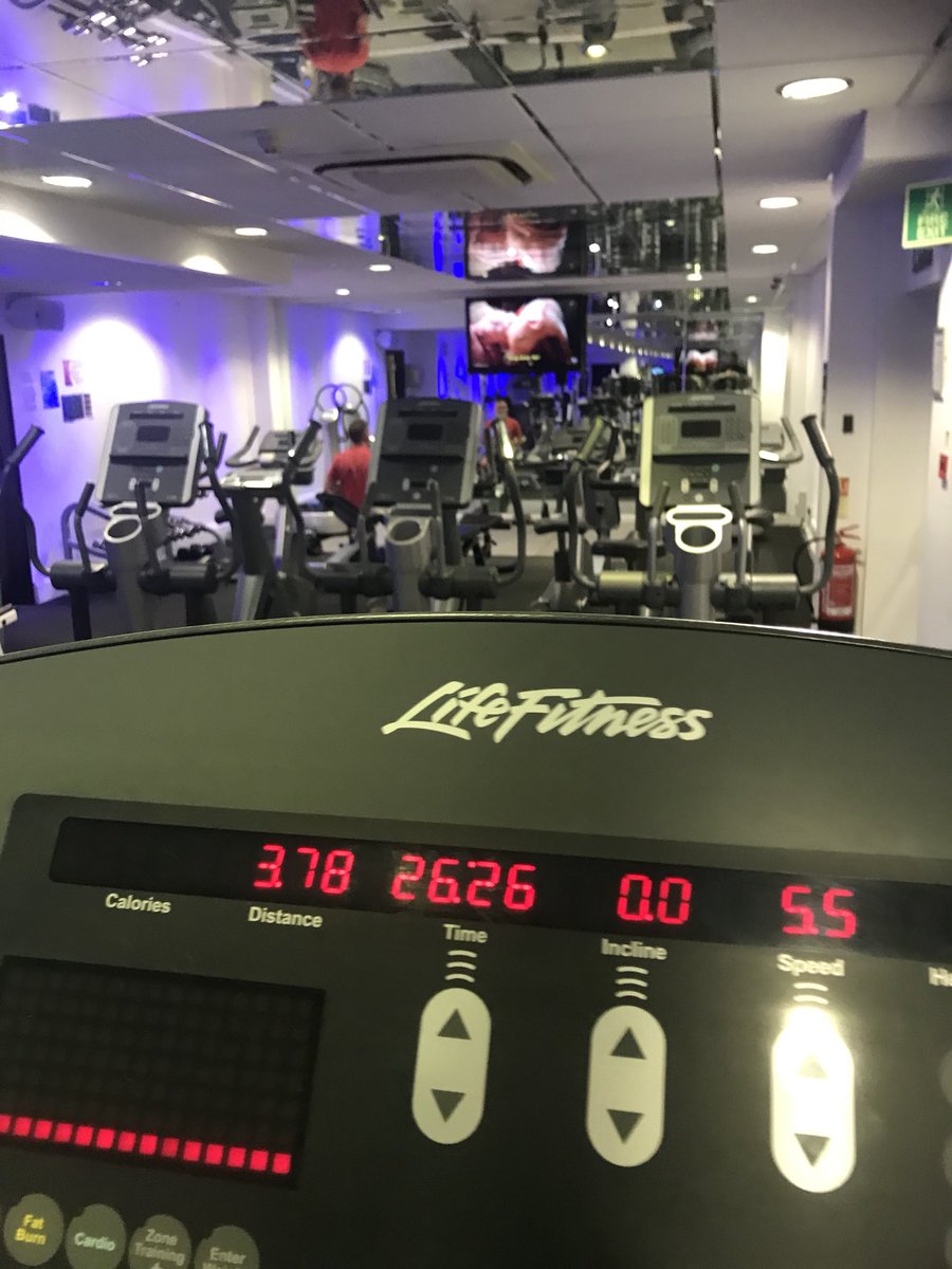 matthewBREND's tweet photo. Pretty sure I would have lost a couple stone by now this year if I didn’t do things like eat McDonald’s &amp; Nutella out the jar 🤦🏻‍♂️🏃🍟 https://t.co/Ay6bWAhSHa
