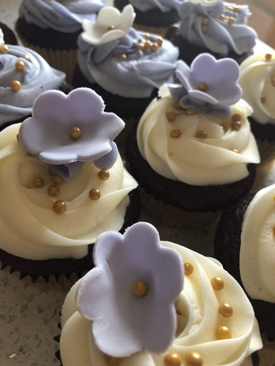 IndyRattan's tweet photo. Lavender and Gold Baby Shower Cake, Cupcakes and Cakepops!
French Vanilla Cake with Bavarian Cream Filling! @IndianaCakes https://t.co/xpVhXMmh2K