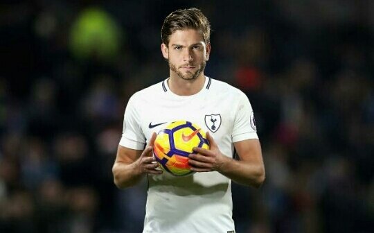 Gracias Tottenham por todo
Por el tiempo, por protegerme, por apoyarme, y sobre todo por su hermosa aficion!
Jamas me cansare de decirlo 
Go Spurs🔵