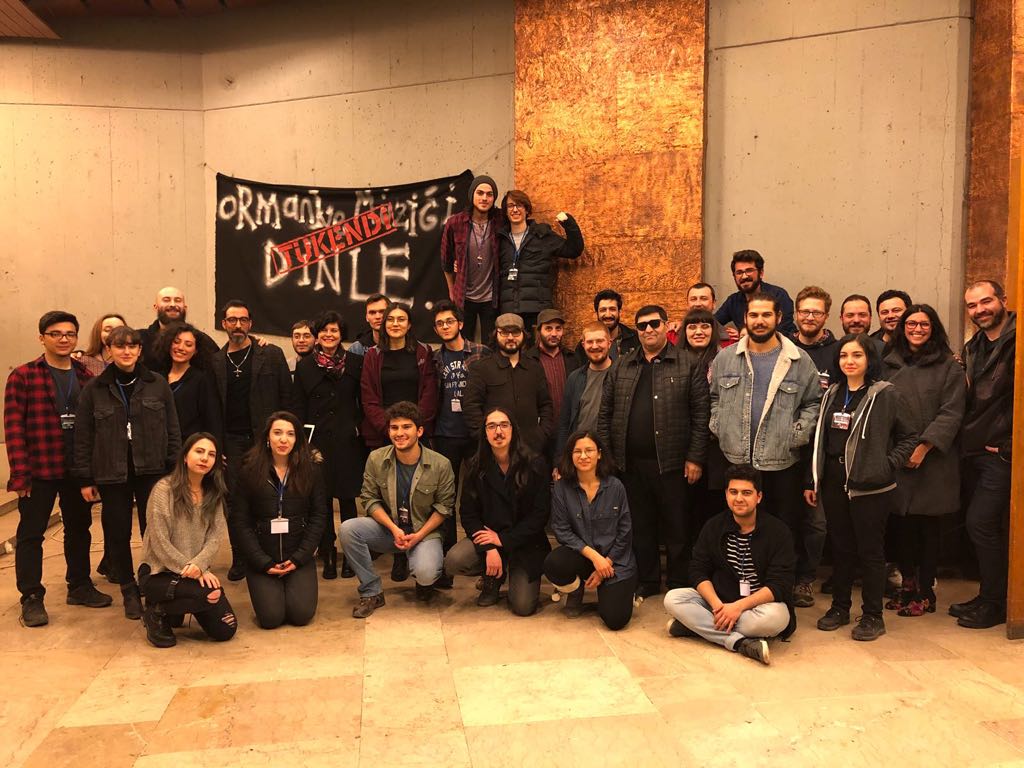 naiftband's tweet photo. Harika bir cuma akşamının yaşanmasına katkıda bulunan @odtumt ailesine, çok degerli Ankara dinleyicisine ve ayni sahneyi paylaşmaktan mutluluk duyduğumuz @edizhafizoglu ve Nazdrave projesine, ve Strider'a (bozkır beşlisi :) ) çok teşekkür ederiz. İyi ki varsınız! https://t.co/n0Jdy2ITqR