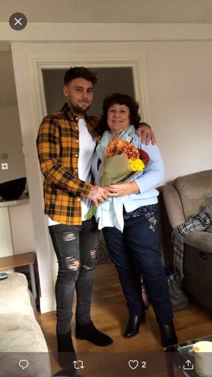 JRuk12's tweet photo. Thank you for a lovely Mothers Day @JenniferRBungay @deano_race @DRBungay https://t.co/zGZdRDlq7T