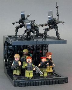 CuevadeLoboCom's tweet photo. LEGO "Aliens' scene https://t.co/izOWROsSf4