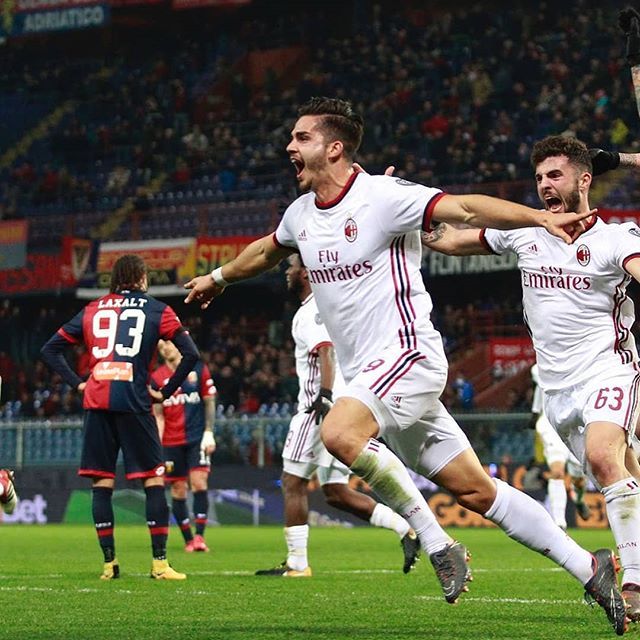 ・・・
Scenes from a victory ✌🏻🔴⚫️
#GenoaMilan #weareateam 
#Acmilan #milan #rossoneri #Alwaysacmilan #weareacmilan #milanosiamonoi #milanisti #milanello #forzamilan #acm #calcio #soccer #sports #serieA #follow #insideacm #love #like #followme #like… ift.tt/2tFBpsw