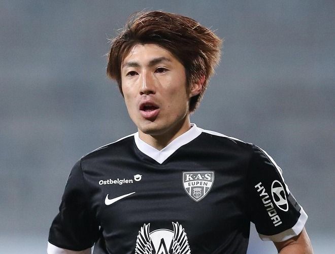 weeklysd's tweet photo. オイペン豊川が起こした“奇跡”に驚嘆の声「一人で救った」「予期せぬシナリオ」| サッカーダイジェストWeb https://t.co/Hpz2ZEPC5i #豊川雄太 #Toyokawa #eupen #JupilerLeague #ベルギー #海外日本人 https://t.co/NQM0WGiYqF