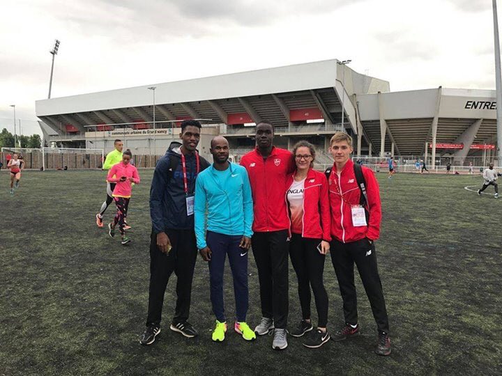 SchoolAthletics's tweet photo. Kim Collins has announced his retirement from athletics. He met some of the ESAA team at ISF world schools in 2018. Made them feel special with genuine interest in them all. Good luck to a honest and humble champion @kimcollins100m https://t.co/MSn87NcKfD