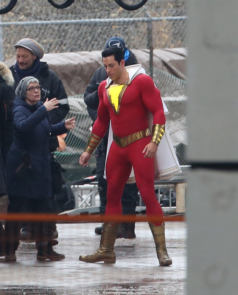 cinetographer's tweet photo. Shazam'ın çekimleri devam ediyor. Film 5 Nisan 2019'da vizyona girecek. #ShazamMovie https://t.co/IUVw1lvE8b
