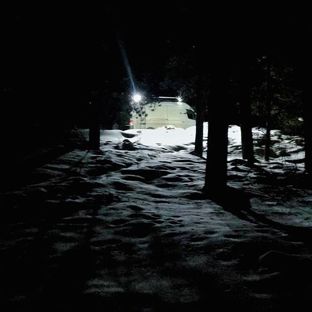 ExploristLife's tweet photo. #Instagram https://t.co/nWdeVGIMMY Buried in snow in a dark campground... glad we have that exterior lighting! Lake Louise was a hit for skiing. Now on to Revelstoke 😎⛷ https://t.co/ddbCB1qf1M