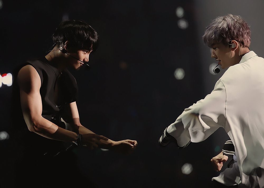 jongin pics tweet media