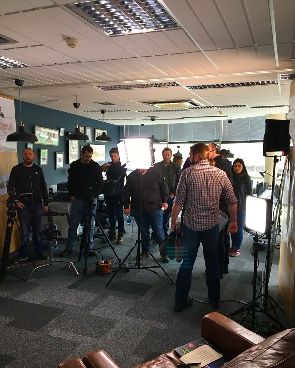 cryptocoast_org's tweet photo. Another look at behind the scenes of #cryptoam 2nd episode which focuses on money π± Coming your way next week β Huge thanks to @coinmetro_kevin CEO of @CoinMetro and @charlespsdowd CEO of @plynkapp for a brilliant panel discussion! #cryptocoast #crypto #blockchain https://t.co/Qr4fZ0QxE4