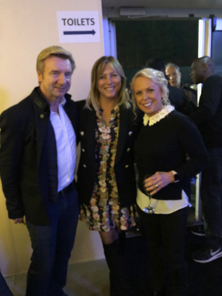 And that’s just made my entire night !!!#legends ⛸