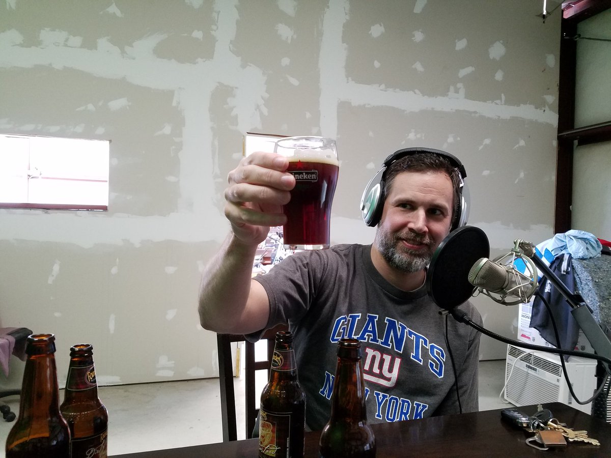drunkphysicists's tweet photo. Dirty bastard beer - ruby red color. 
Dan showing off during newest podcast episode. https://t.co/nDBOLUAZQA