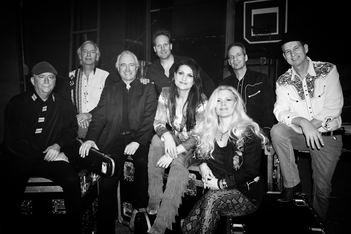 ‘A Night at the Opry’ zaterdag 17 maart <a href="/DEKOMNieuwegein/">DE KOM</a> #nieuwegein #theamericancountrylegends #countrymusic #nashville #grandoleopry picture: Mischa Muijlaert