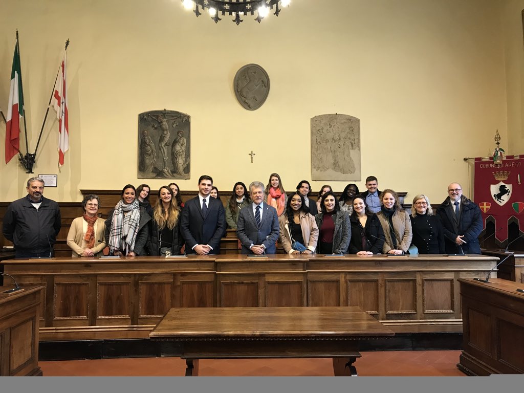 JCUgazingwomen's tweet photo. Big thank you for following along on our adventures these past days! Safe to say we have a new found appreciation for the history and art we learned about and witnessed in France and Italy!   Best of luck to a great rest of the semester! https://t.co/CiXtc4cj04