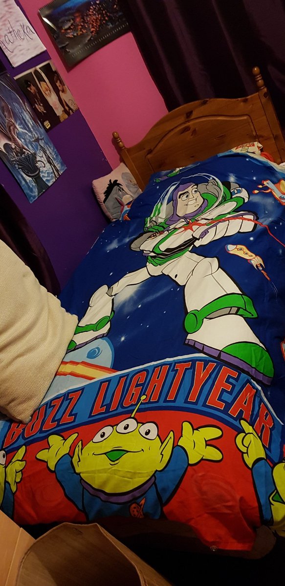 SneakyTheeks's tweet image. Yes, I am a fully functioning adult, what makes you think otherwise? 😂 #FreshSheets